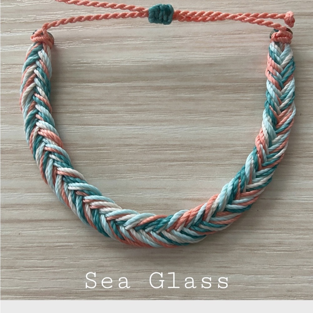 Fishtail Bracelets - Picture 5 of 7